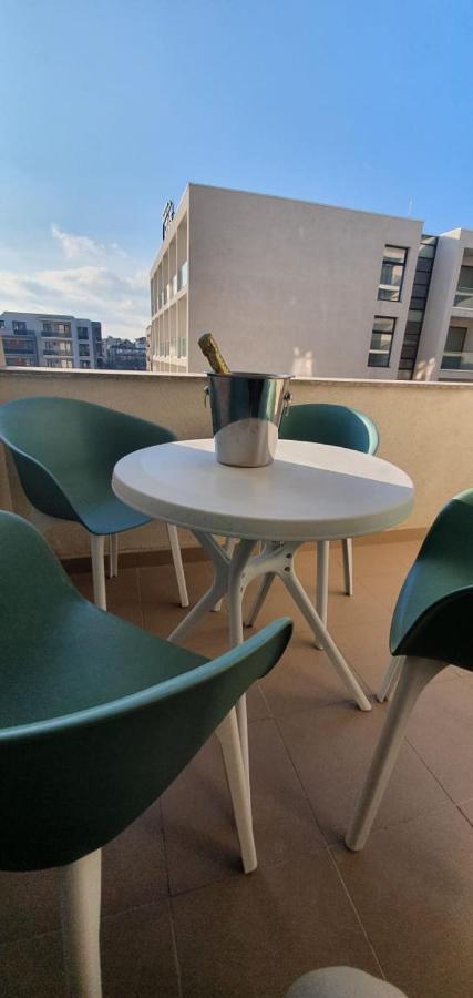 Mamaia Nord Seaside Apartment Navodari Bagian luar foto